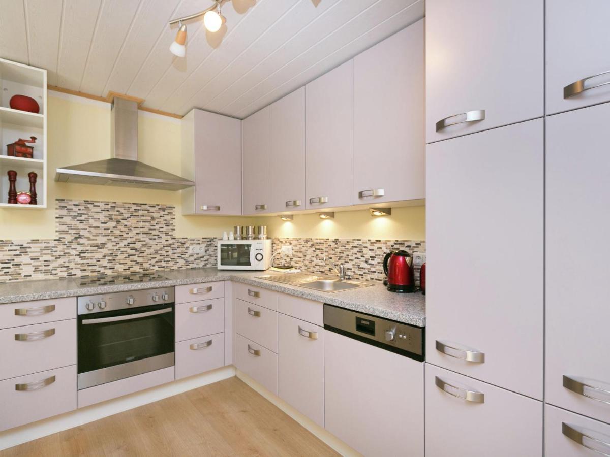 Apartment In Salzburgerland Near The Ski Area Viehhofen Eksteriør billede