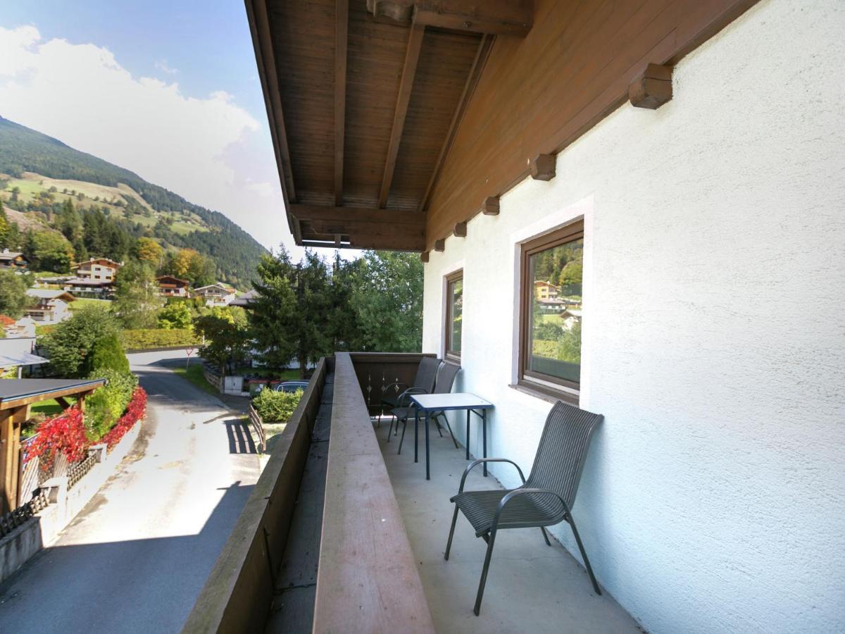 Apartment In Salzburgerland Near The Ski Area Viehhofen Eksteriør billede